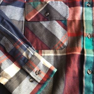 Vintage men’s Northwest Territory plaid button up